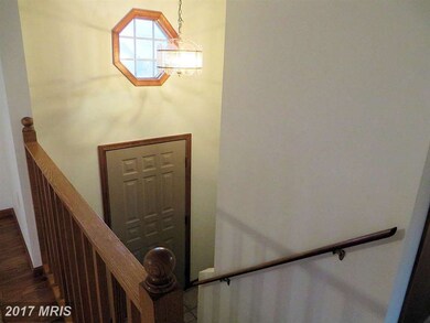 2807 Fillmore Dr, Chambersburg, PA 17201 - photo 3