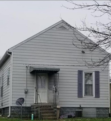 405 E Flora St, Washington, IN 47501 - photo 3