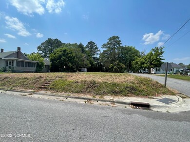 Corner lot