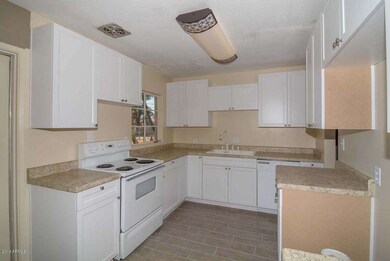 4917 W Lamar Rd, Glendale, AZ 85301 - photo 3