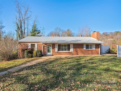 56 Woodruff St, Canton, NC 28716 - photo 4