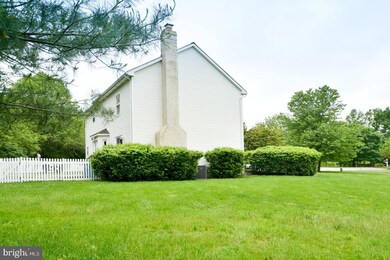 106 Diane Cir, Norristown, PA 19403 - photo 3