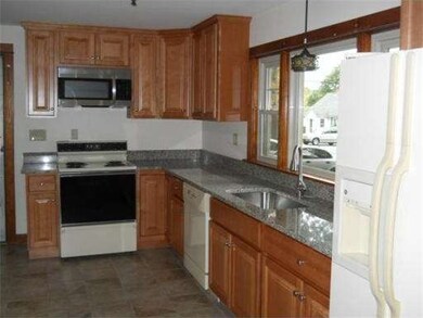 17 Woodland Ave, Milford, MA 01757 - photo 5