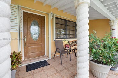 2320 Largo Dr, Miramar, FL 33023 - photo 3