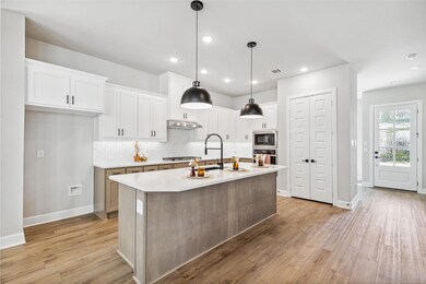 6105 Kendrick Mews, North Richland Hills, TX 76180 - photo 5