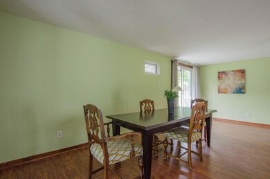 13 Eating Area