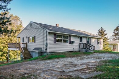 81 Burns Rd, Pelham, NH 03076 - photo 4