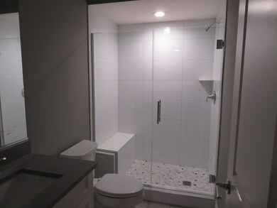 261 E Elmhurst Ave, Elmhurst, IL 60126 - photo 4