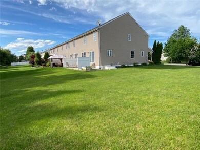 1471 Mohr Cir, Macungie, PA 18062 - photo 6