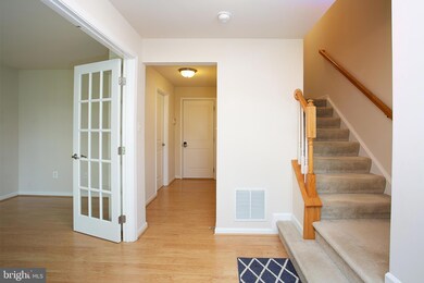 1708 Spanish Oak Ct, Hanover, MD 21076 - photo 4