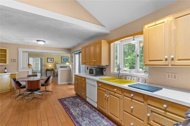 300 Country View Dr, Warwick, RI 02886 - photo 7