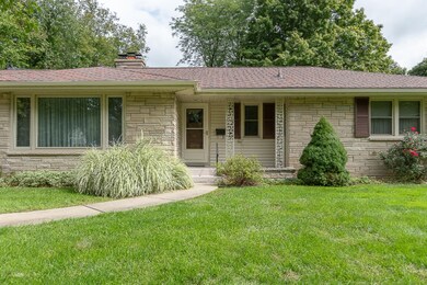 2515 Carlyle-45