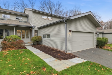 11 Brenthaven, Avon, CT 06001 - photo 2