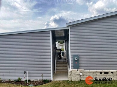 643 Mickelson Way, Lady Lake, FL 32159 - photo 4