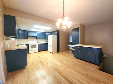 1481 E Chippewa River Rd, Midland, MI 48640 - photo 4