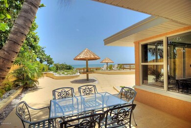 Spacious Oceanfront Patio