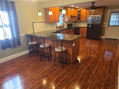 40 Camac St, Pawtucket, RI 02861 - photo 3