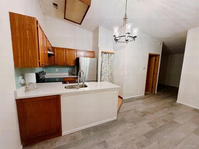 972 S Dearborn Way unit 17, Aurora, CO 80012 - photo 5