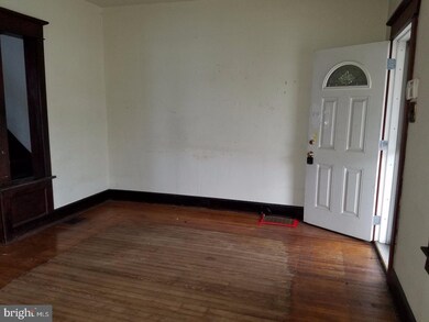 419 Bridgeboro St, Riverside, NJ 08075 - photo 5