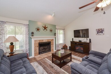 8223 Plum Lake Dr, Houston, TX 77095 - photo 7