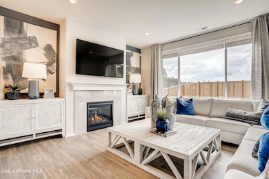 SEA_Platinum_TheCrossings_Pic_Sunrise_Da
