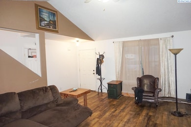 920 N Elm Ave, Pasco, WA 99301 - photo 3