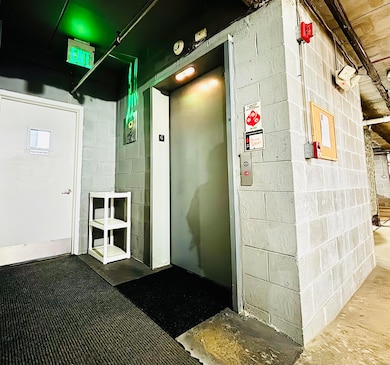 402 Sturdy Rd unit 2C, Valparaiso, IN 46383 - photo 5