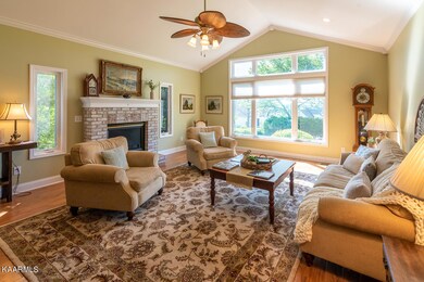 Int - Living Room-1