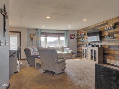 409 Keidel Trail SW Mandan ND 58554