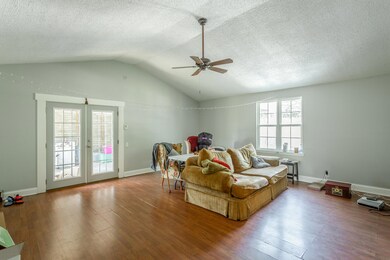 30 S Jenkins Rd. HD-25
