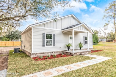 9762 Sherman Ave S, Glen Saint Mary, FL 32040 - photo 2