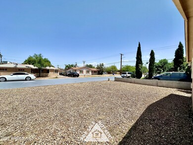 3341 E Monte Vista Rd, Phoenix, AZ 85008 - photo 6