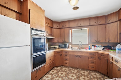 298 Sh-239, Kenedy, TX 78119 - photo 6