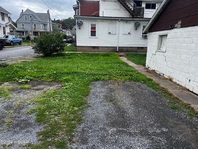 2421 W 4th St, Williamsport, PA 17701 - photo 4