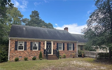 208 Holly Cove St, Franklin, VA 23851 - photo 2