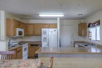 Kitchen (2)