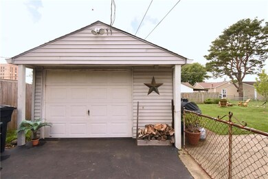 226 N 13th Ave, Beech Grove, IN 46107 - photo 4