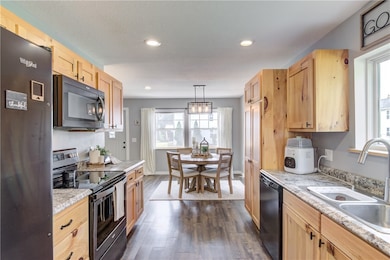 302 E Spring St, Chippewa Falls, WI 54729 - photo 3