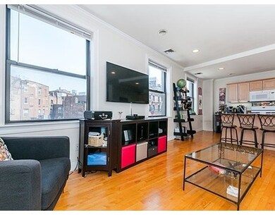 454 Hanover St unit 3B, Boston, MA 02113 - photo 4