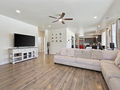 395 Trenton Ct unit A, Grand Junction, CO 81504 - photo 3