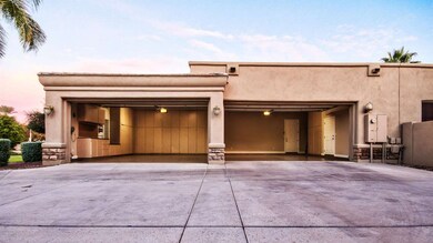 GARAGE1