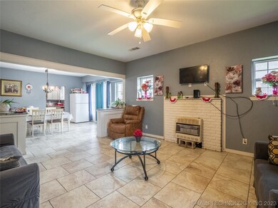 610 E Comanche Ave, McAlester, OK 74501 - photo 7