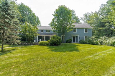 8 Lydon Lane