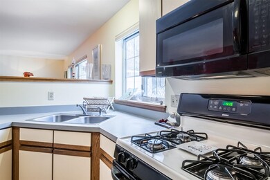 67 Winding Brook Dr, South Burlington, VT 05403 - photo 7