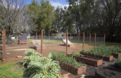 3121 Middleton Ln, Redding, CA 96002 - photo 4