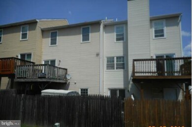 15071 Cherrywood Dr, Laurel, MD 20707 - photo 2