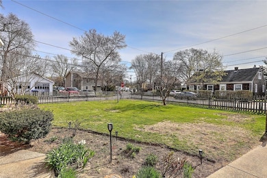 4 Wamsetta Ave, Riverside, RI 02915 - photo 3