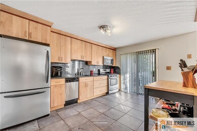 12 Hackberry Ct unit 2, Monmouth Junction, NJ 08852 - photo 7