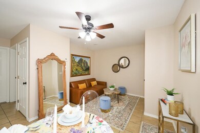 2918 Garfield St unit 4, Laredo, TX 78043 - photo 3