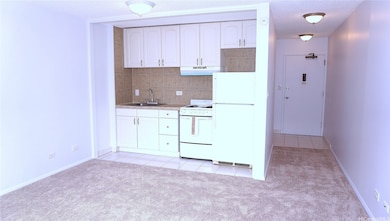 Fairway Villa unit 1013, Honolulu, HI 96815 - photo 4